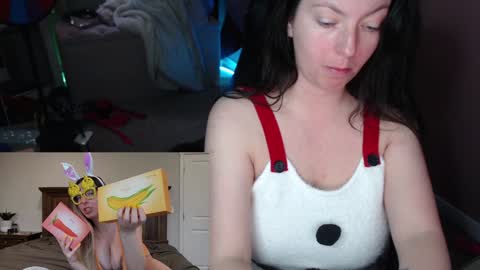 Snapshot of mandybabyxxx chatting on December 15, 6:59 pm MandyBabyXXX online show from December 15, 6:59 pm