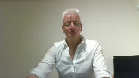 mandywinger online show from August 9, 5:18 pm