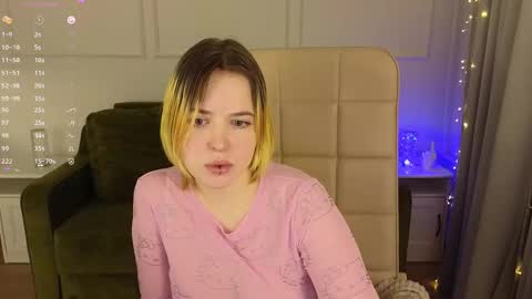 manic_pixie_ online show from February 7, 1:53 pm