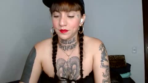 Spiritual Gangsta Princess 1111 online show from December 19, 10:16 pm