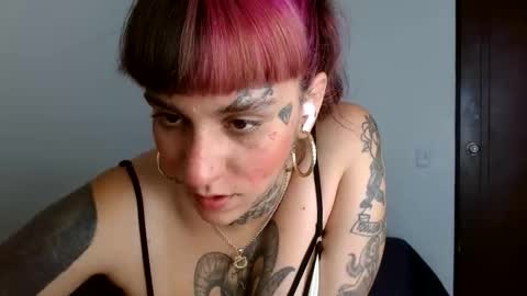 Spiritual Gangsta Princess 1111 online show from November 11, 8:33 pm