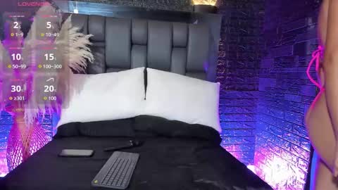 maraa_rivera online show from October 16, 7:24 pm