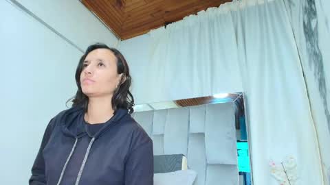maraa_x online show from April 28, 11:47 am