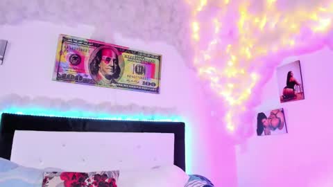 maralinette22 online show from February 23, 1:32 pm