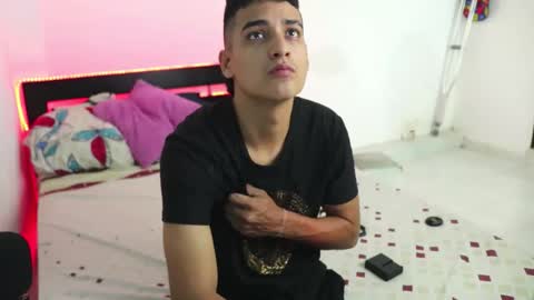 marany01 online show from December 2, 8:23 am