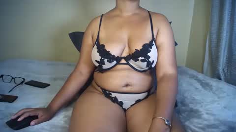 Snapshot of maraya_gold chatting on December 30, 3:12 pm maraya_gold online show from December 30, 3:12 pm