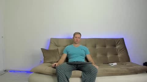 alex marvelxx online show from October 19, 5:56 am