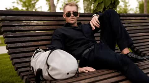 alex marvelxx online show from April 19, 11:44 am