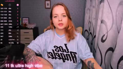 Sara online show from November 4, 11:17 pm