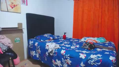 marckandjossi1 online show from March 3, 7:26 am