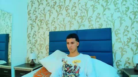Snapshot of marcus_jeron chatting on September 11, 1:29 am marcus_jeron online show from September 11, 1:29 am