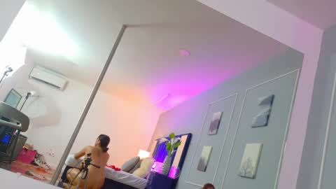 Margaret Saunders online show from November 1, 8:52 pm