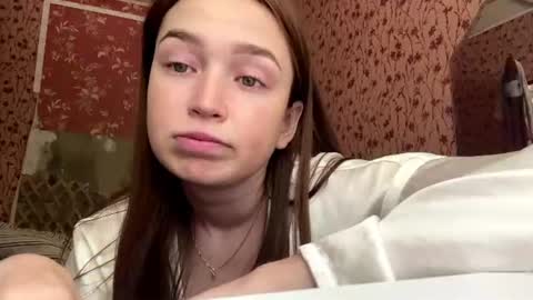 Chloe online show from July 12, 8:39 am