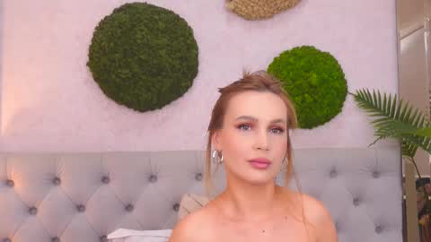 margothill online show from November 11, 6:10 pm