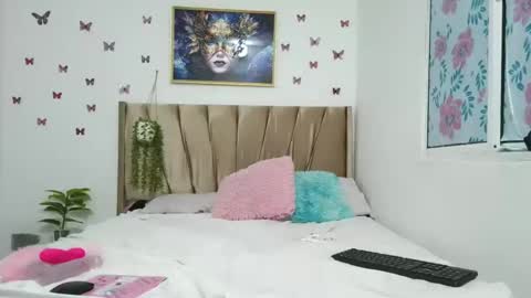 mari_curls online show from September 24, 5:47 am