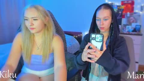 Kiku and Marii - online show from September 25, 6:59 pm