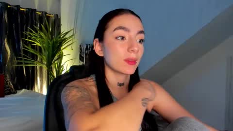 mari_salgado online show from October 10, 11:49 am