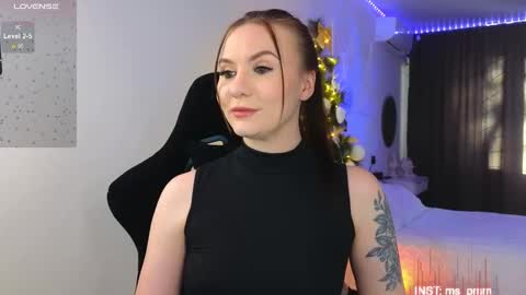 Snapshot of maria_shy_lii chatting on December 7, 7:32 am maria_shy_lii online show from December 7, 7:32 am