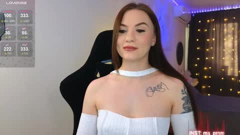 Snapshot of maria_shy_lii chatting on December 6, 6:09 am maria_shy_lii online show from December 6, 6:09 am