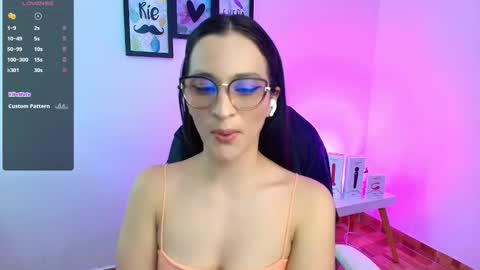 Leidy online show from February 20, 1:49 am