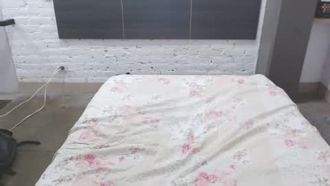 Snapshot of mariabril77 chatting on September 21, 2:21 pm Call me Mara online show from September 21, 2:21 pm
