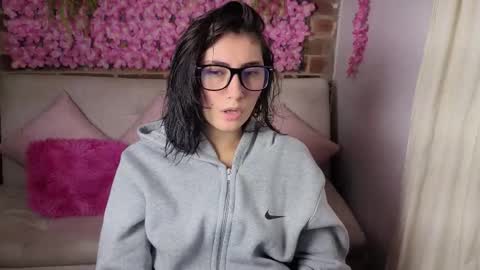 Maria online show from March 18, 7:20 pm