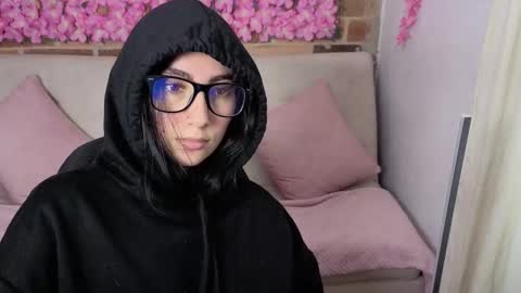 Maria online show from March 12, 7:50 pm