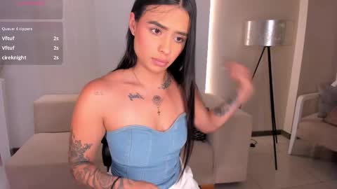 MARIA HERRERA  online show from October 26, 11:37 pm