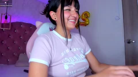 Snapshot of mariam__cute chatting on March 8, 8:35 pm online show from March 8, 8:35 pm
