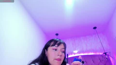 Snapshot of mariam__cute chatting on February 9, 4:50 pm online show from February 9, 4:50 pm