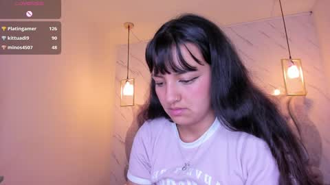 Snapshot of mariam__cute chatting on March 8, 5:33 pm online show from March 8, 5:33 pm