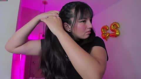 Snapshot of mariam__cute chatting on March 12, 12:57 pm online show from March 12, 12:57 pm