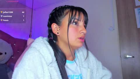 Snapshot of mariam__cute chatting on February 2, 12:40 am online show from February 2, 12:40 am