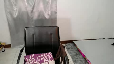 maria online show from April 23, 2:52 am