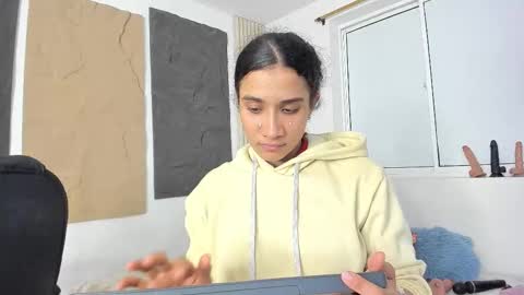 Marian online show from November 22, 10:35 am