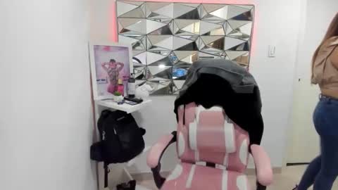 mariana01_m online show from February 19, 4:17 pm