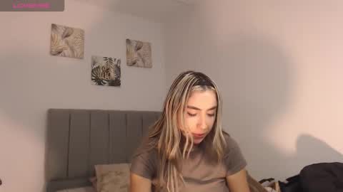 Mariana online show from March 31, 2:56 am