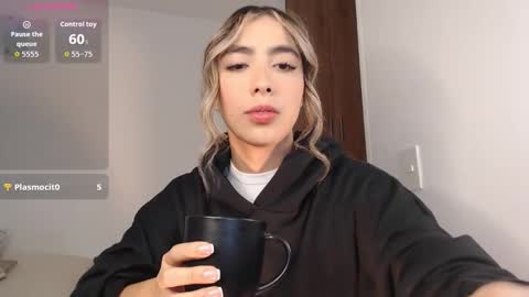 Mariana online show from November 14, 10:33 pm