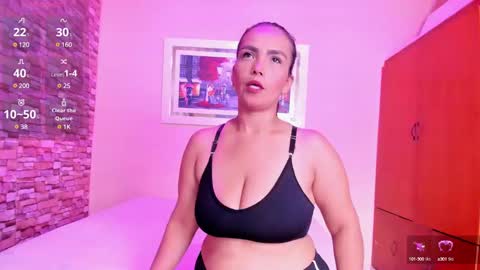 mariana mauricio online show from February 10, 9:15 pm