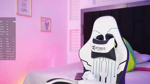 Mariana  online show from November 7, 7:38 pm