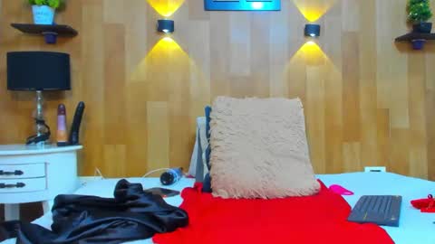 Mariana Angel online show from February 13, 1:19 am