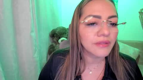 Mariana Lopez online show from September 29, 1:15 am