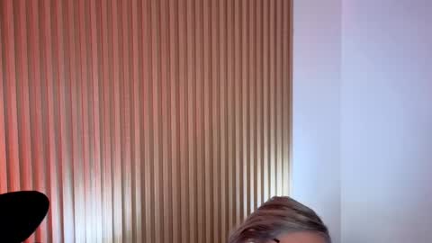 Marian Love  online show from November 3, 2:07 pm