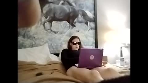 marie00090 online show from November 24, 4:00 am