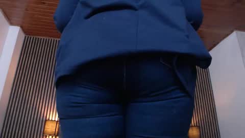 marie_hss online show from October 20, 9:31 pm