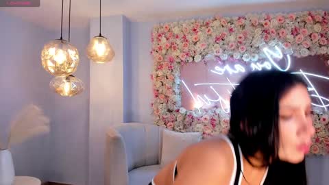 Snapshot of mariejane2 chatting on February 1, 10:37 am Im Marie Jane online show from February 1, 10:37 am
