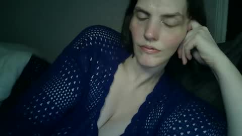 Mariejojo online show from December 1, 5:38 am