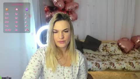 Mariel online show from February 21, 1:19 am