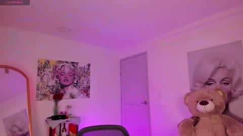 Marily Daniela online show from February 14, 12:13 am