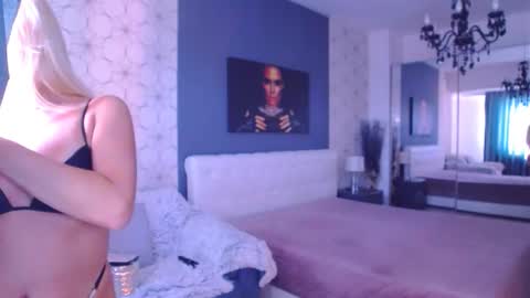 Snapshot of marimais chatting on September 9, 6:46 am Mary Mais online show from September 9, 6:46 am